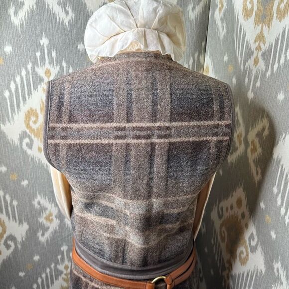 Ralph Lauren Vintage Neutral Beacon Blanket Two Piece Skirt Suit - Picture 15 of 16